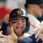 Christian Vázquez jonronea en su segundo juego consecutivo y los Astros se imponen en casa