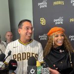 El dueño de los Padres se canta fanático de Clemente y bromea por tener el mismo nombre del cantante José Feliciano