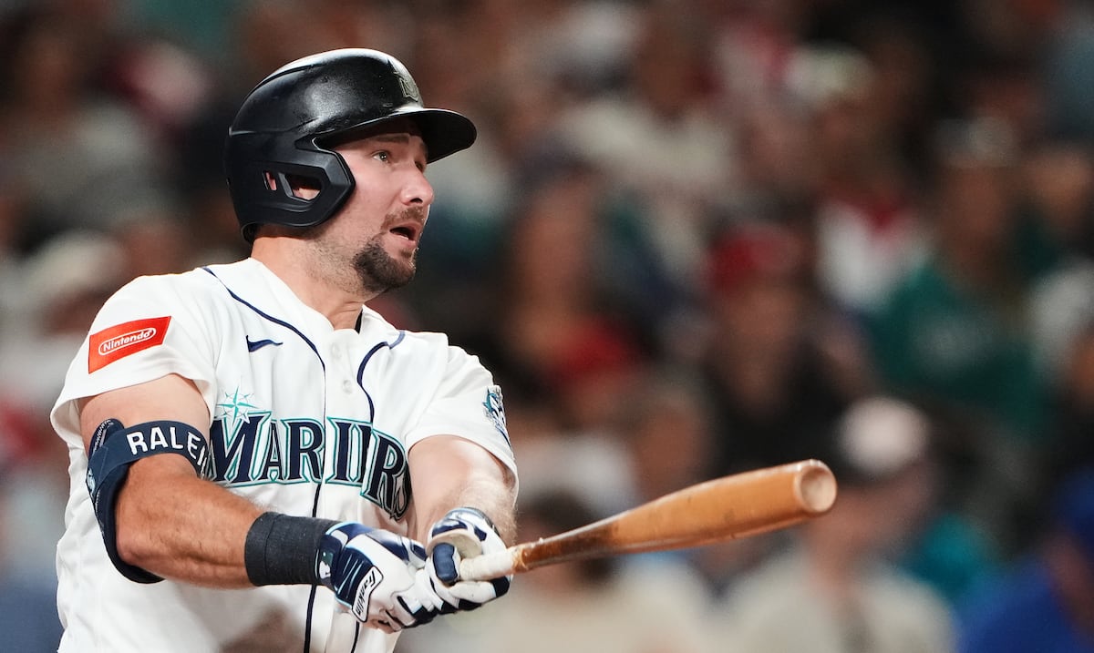 Cal Raleigh dispara tres cuadrangulares en un juego y Seattle detiene la racha de los Phillies