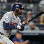 Yordan Álvarez lidera la carrera por el Más Valioso y acecha la Triple Corona