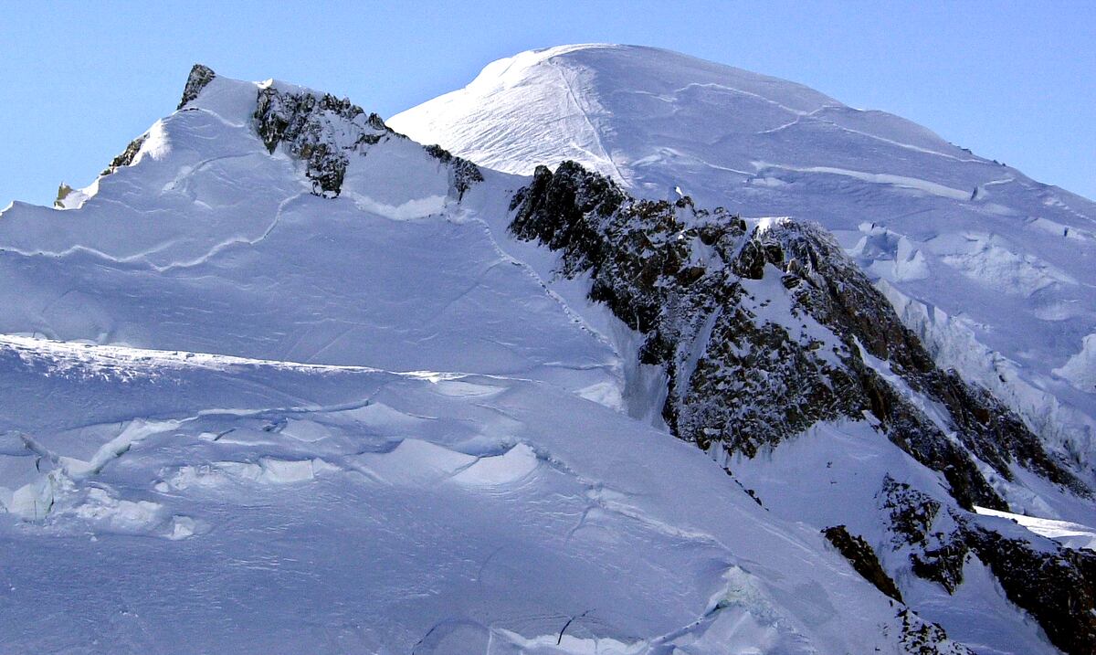 Mueren dos alpinistas españoles cuando escalaban en el macizo del Mont-Blanc