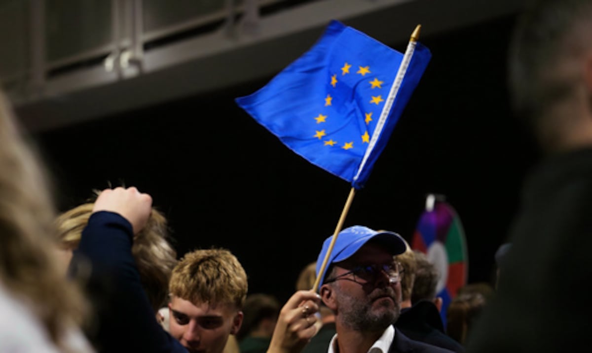 Votantes de Islandia rechazan propuesta para reanudar negociaciones para unirse a la Unión Europea