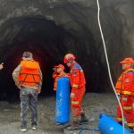 ¿Por qué resulta tan difícil localizar a los trabajadores desaparecidos en los túneles hidroeléctricos de Nepal?