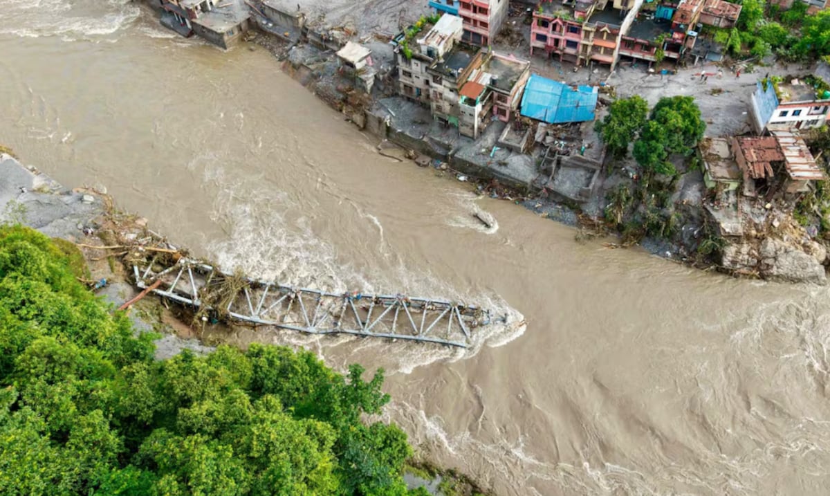 ¿Qué es una riada? La inundación repentina que sorprendió a cientos de turistas en Nepal