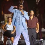 “Debí Tirar Más Fotos World Tour” en cifras: la gira que movió 200 toneladas por cuatro continentes