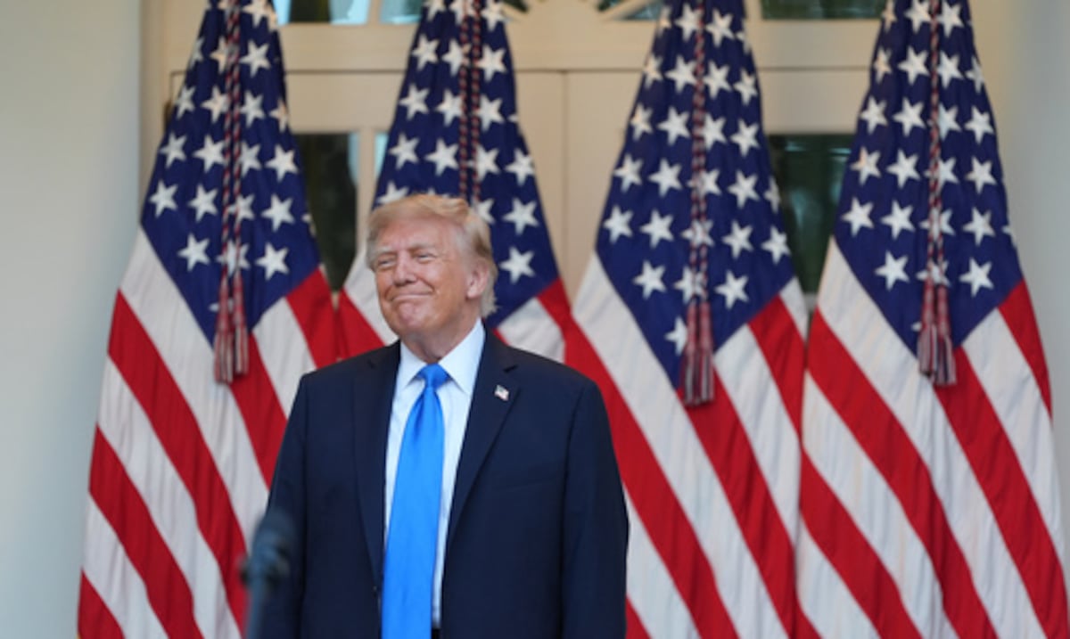 Donald Trump recurre a  estrategia económica y militar para presionar a Irán