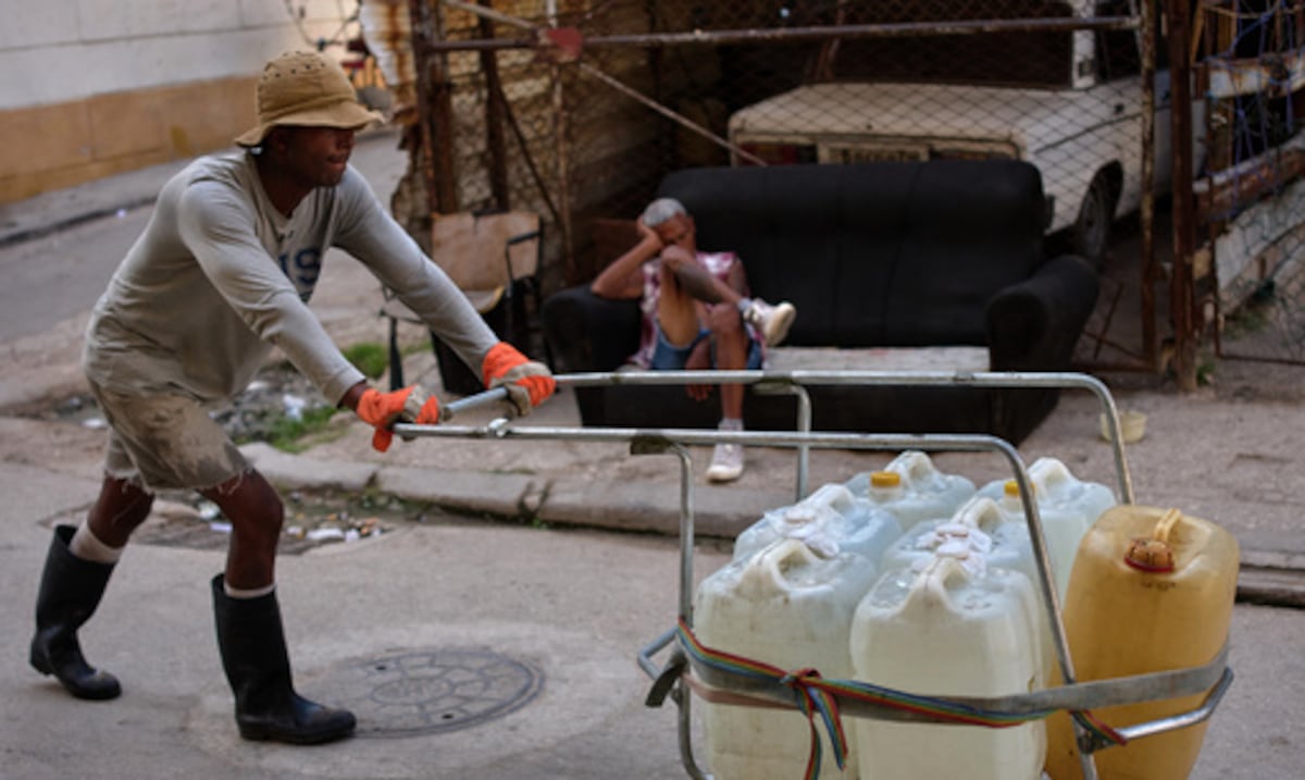 Contratación de empleados y facilidades para inversores: Cuba regula la apertura en plena crisis