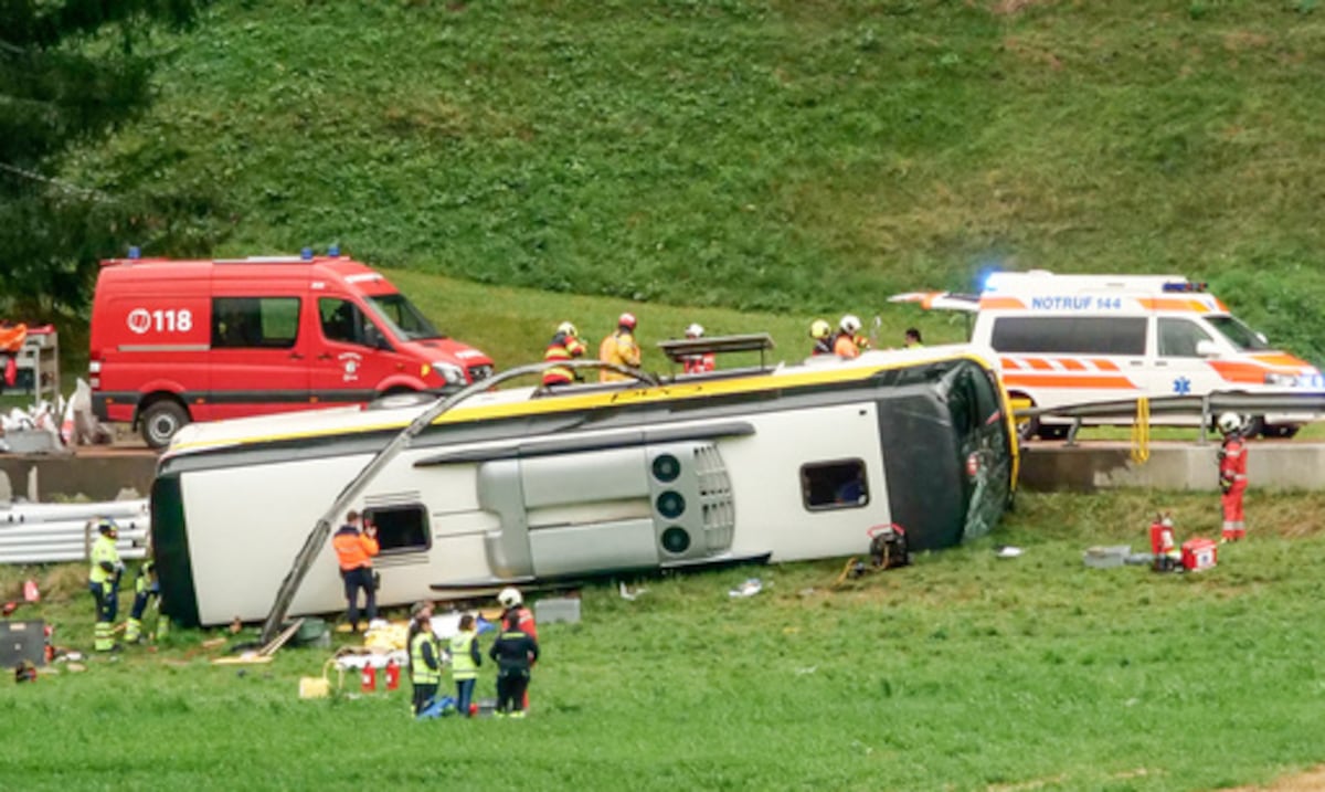 Varios muertos y sobre 40 heridos en un accidente de autobús turístico en Suiza