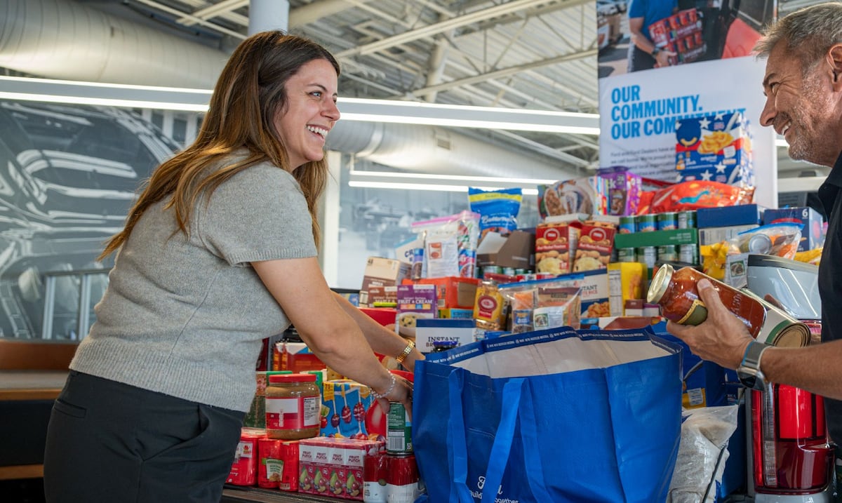 Ford Puerto Rico se une a campaña mundial de recolección de alimentos
