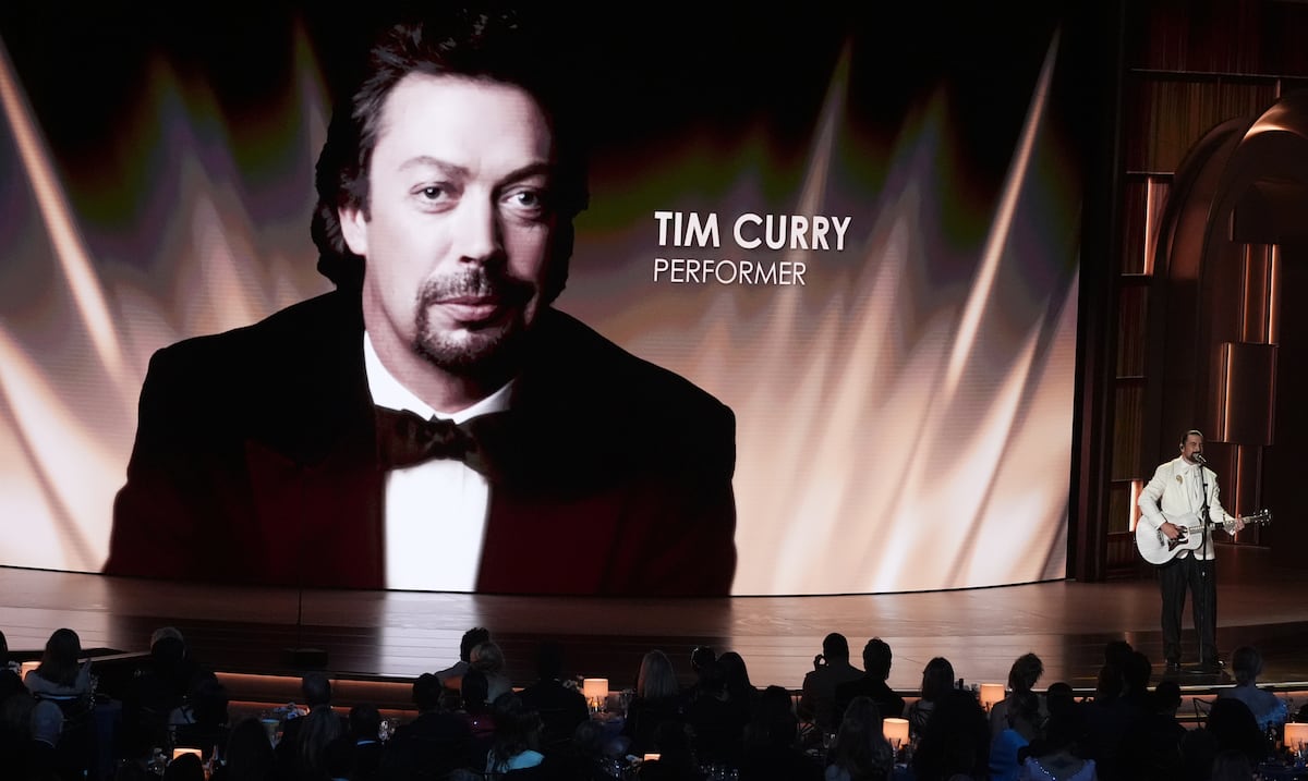 Los Emmy rinden homenaje a las estrellas que ya no están