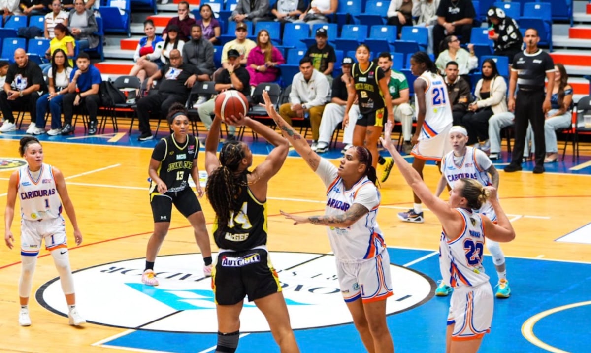 Cariduras y Atenienses celebran sus primeras victorias en el BSNF