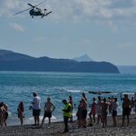 Sol, mar y soldados: turistas ven en primera fila ejercicios militares en las islas griegas