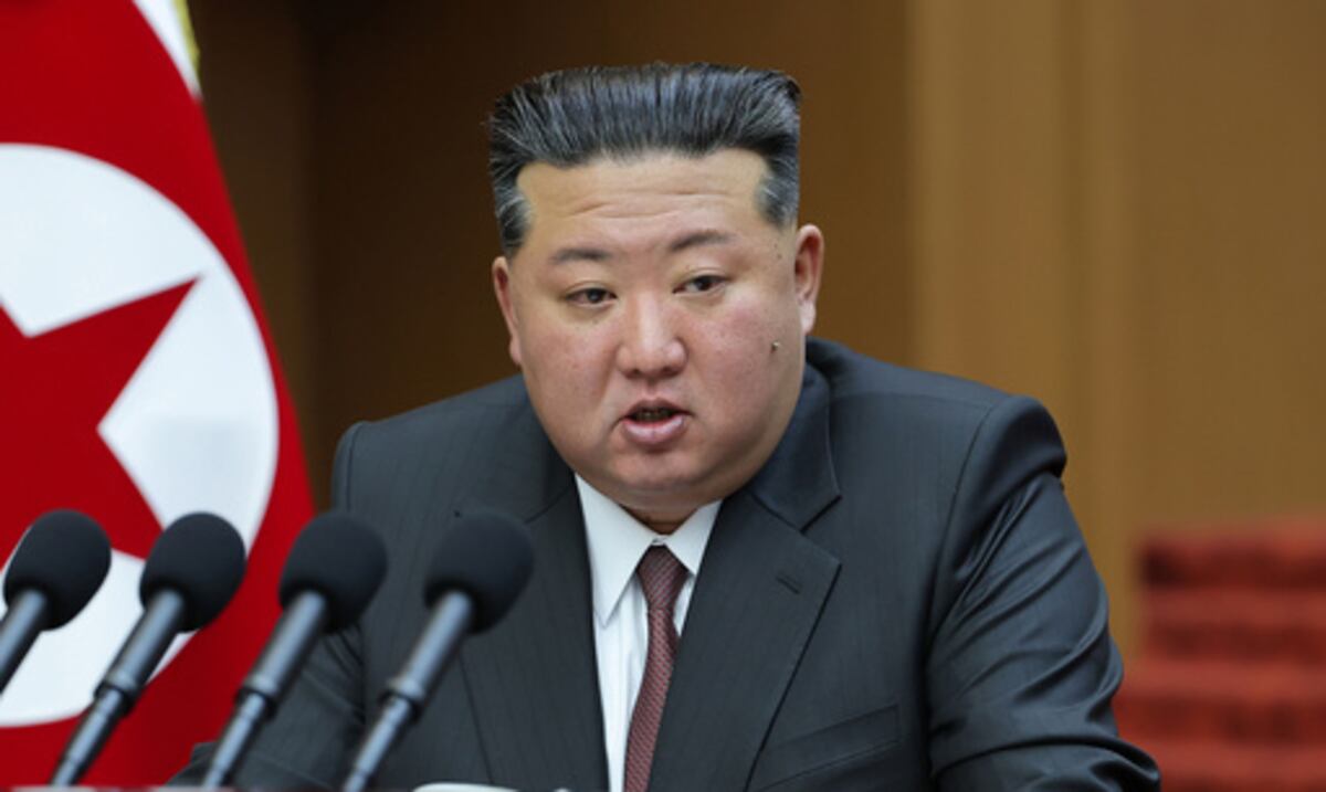 Corea del Norte lanza proyectil frente a sus costas