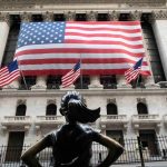 Schwab: crecen los riesgos en las inversiones asociadas a la IA