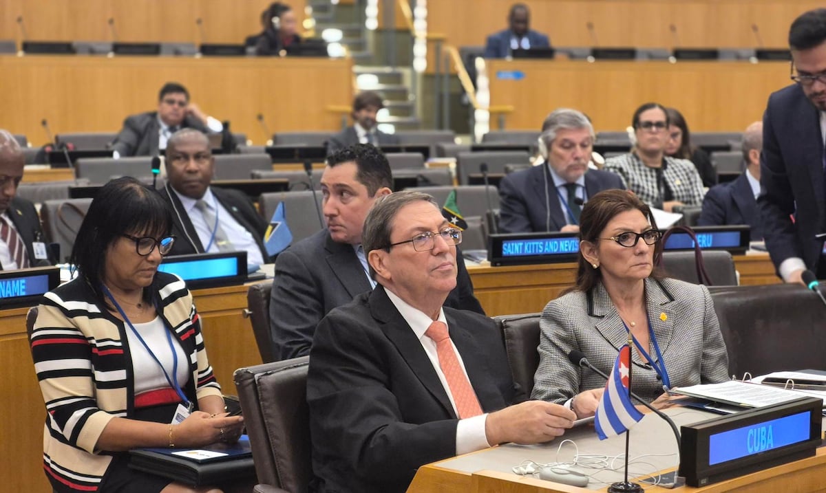 Cuba dice que Estados Unidos usa “pretexto” de la lucha antidrogas para dominar a América Latina