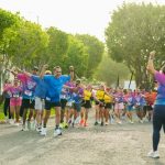 102 corredores hacen historia al completar un 5k unidos por  una misma soga