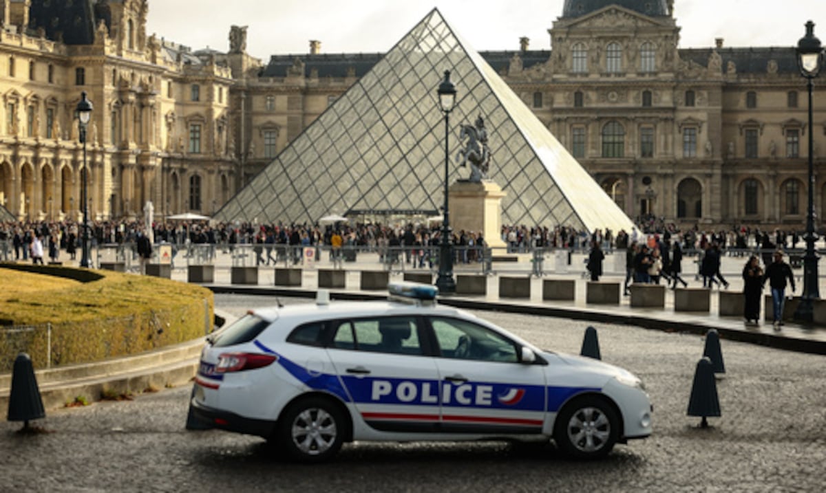 Empleados del Louvre están convocados a una huelga indefinida a partir del lunes