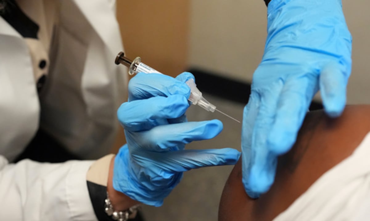 ¿Una dosis o dos? Lo que hay que saber sobre las vacunas contra el virus del papiloma humano