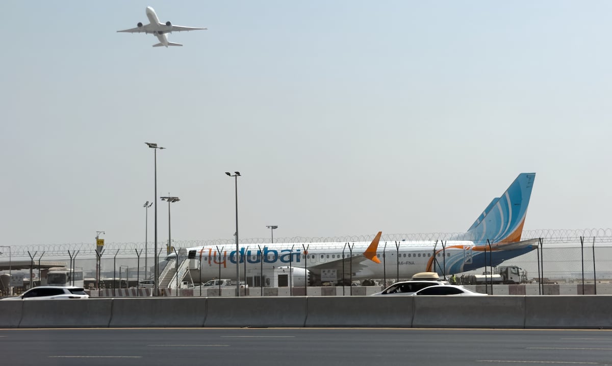 Un piloto ataca a otro en pleno vuelo de Dubái a Israel: cuestionan si se trató de un intento de secuestro