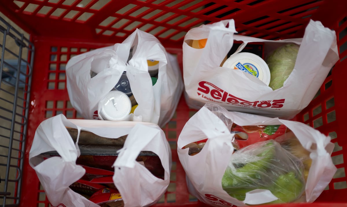Preocupados los supermercados con la baja en la población