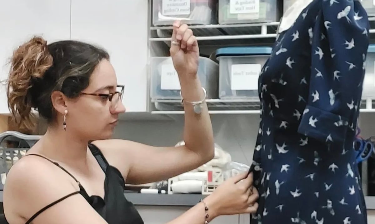 Artista boricua se luce detrás del telón en la Universidad de Yale: “Los puertorriqueños somos talentosos”
