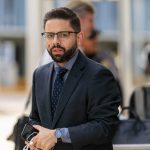 El sector privado muestra reservas ante la renuncia de Francisco Parés como secretario de Hacienda