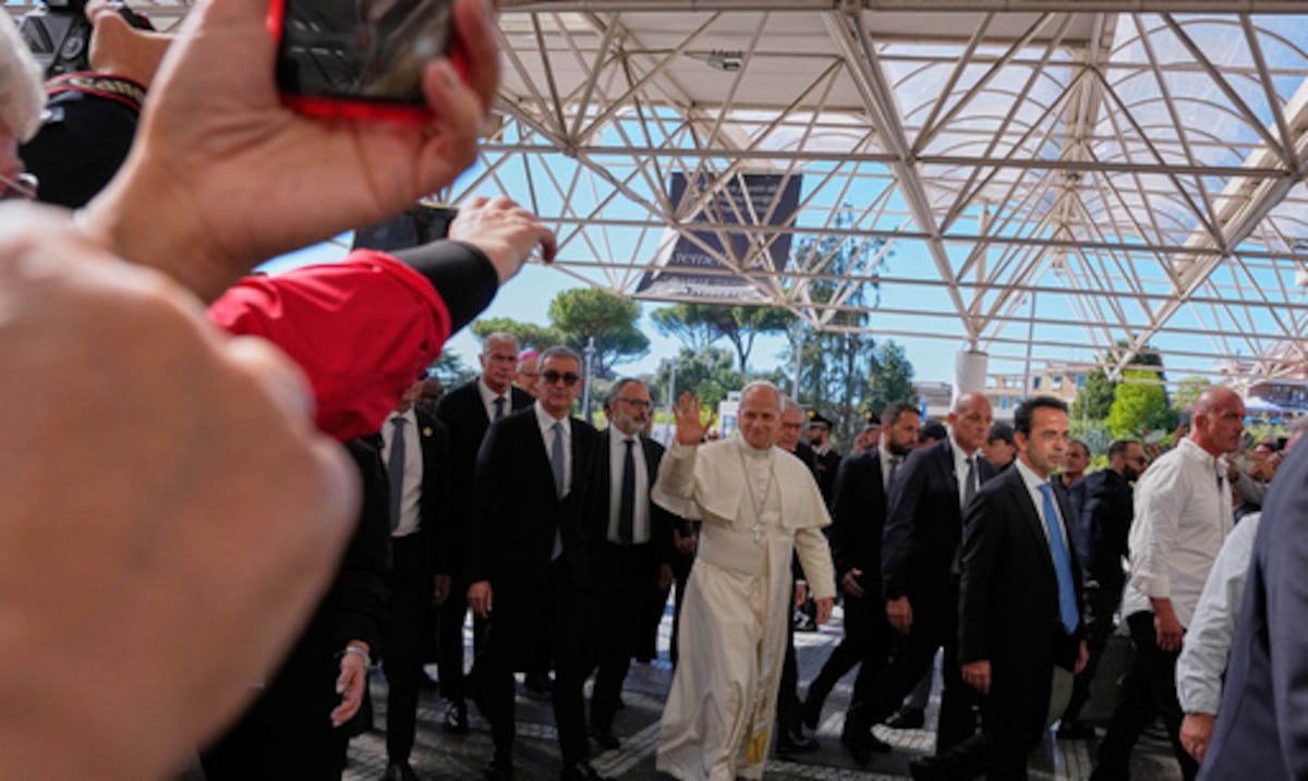 “La recuperación avanza”: el papa León XIV retoma su dieta habitual tras intervención quirúrgica