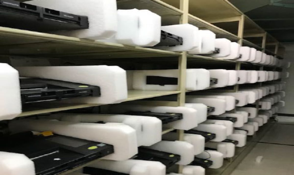 Solo dos compañías mostraron interés en proveer máquinas de escrutinio electrónico a la CEE