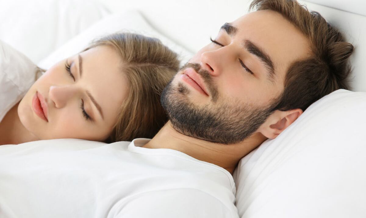 La planta medicinal cuyas hojas pueden ayudarte a dormir mejor si las pones debajo de la almohada