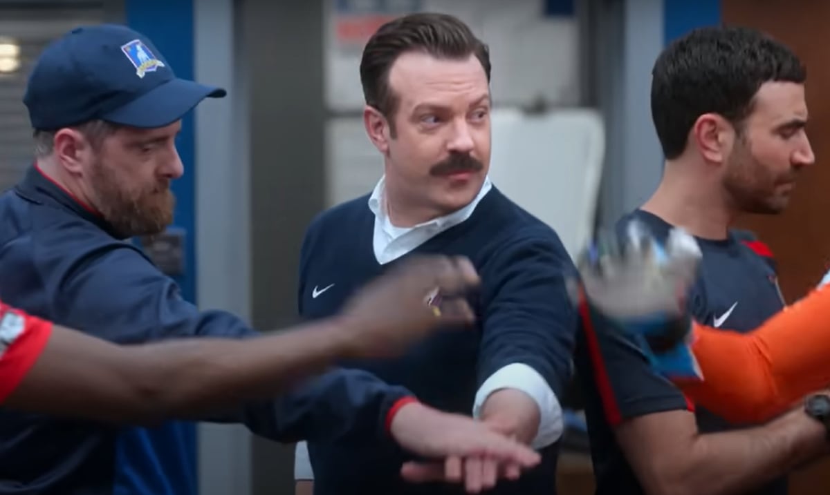 ¿Quién es Brett Goldstein? El actor de “Ted Lasso” vinculado sentimentalmente con Jennifer López
