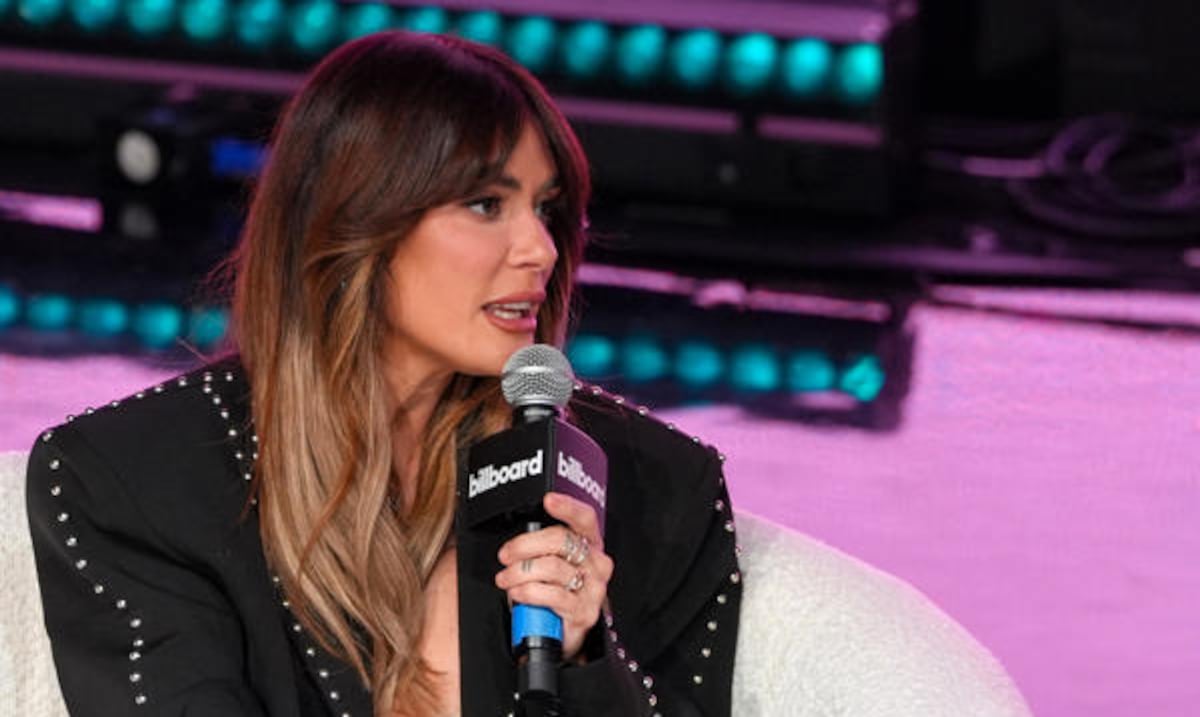 ¿Qué es espondilitis anquilosante? La condición que padece Kany García y reveló durante la Semana Billboard de la Música Latina