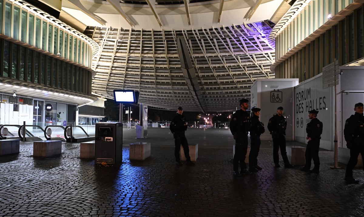 París impone toque de queda en dos zonas tras la ola de disturbios y saqueos