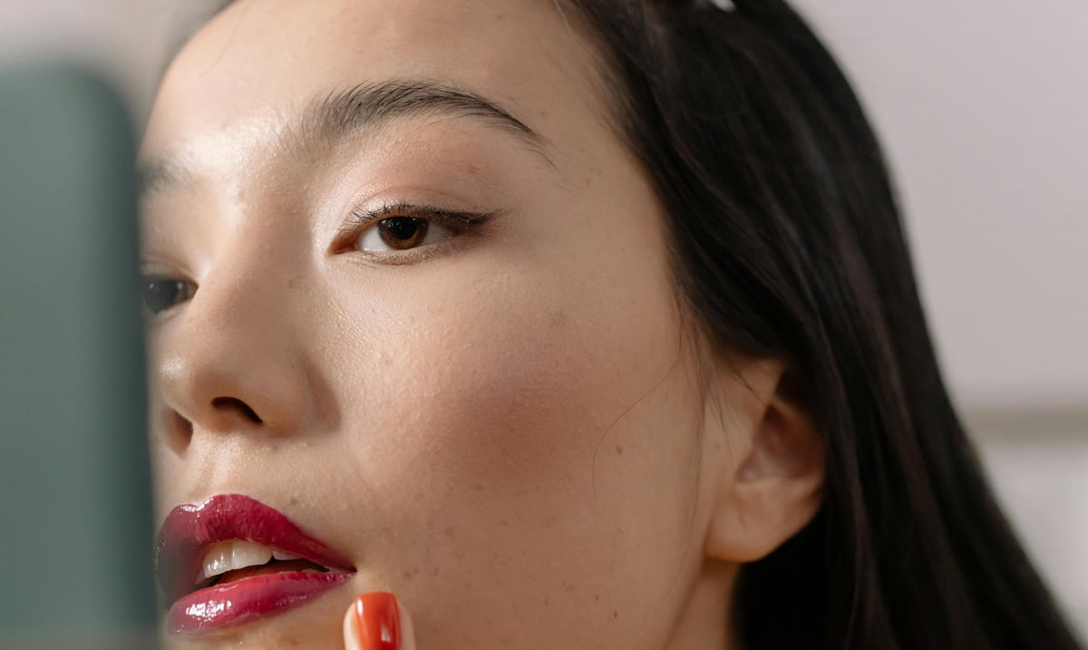 Una naturalidad duradera y funcional: Estas son las claves del maquillaje contemporáneo