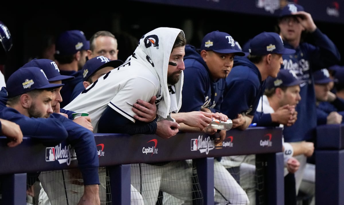 Tampa Bay hizo quedar mal a muchos pero es el tercer equipo en perder sus primeras tres Series Mundiales